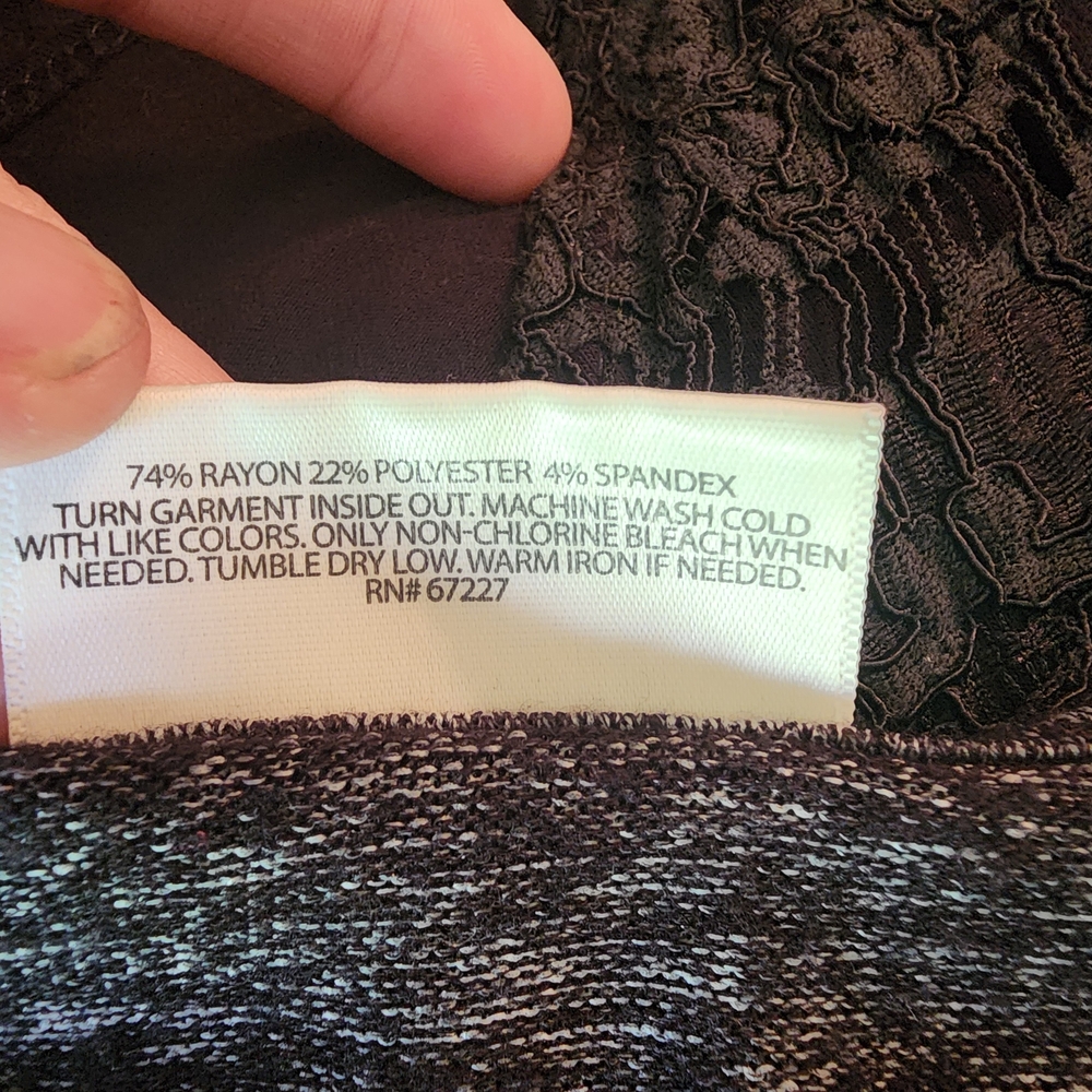 🔴 Bobbie Brooks Gray Relaxed T-Shirt - Picture 5 of 5